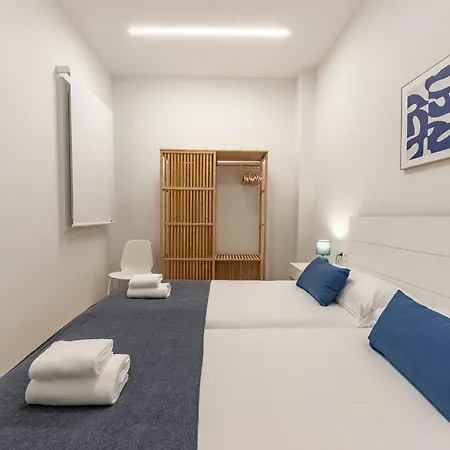 Apartment Kuttun By People