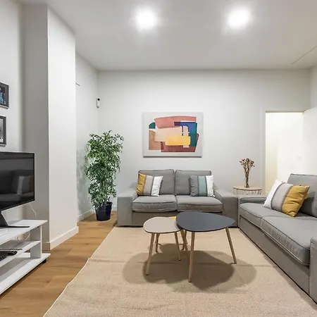 Kuttun By People Бильбао